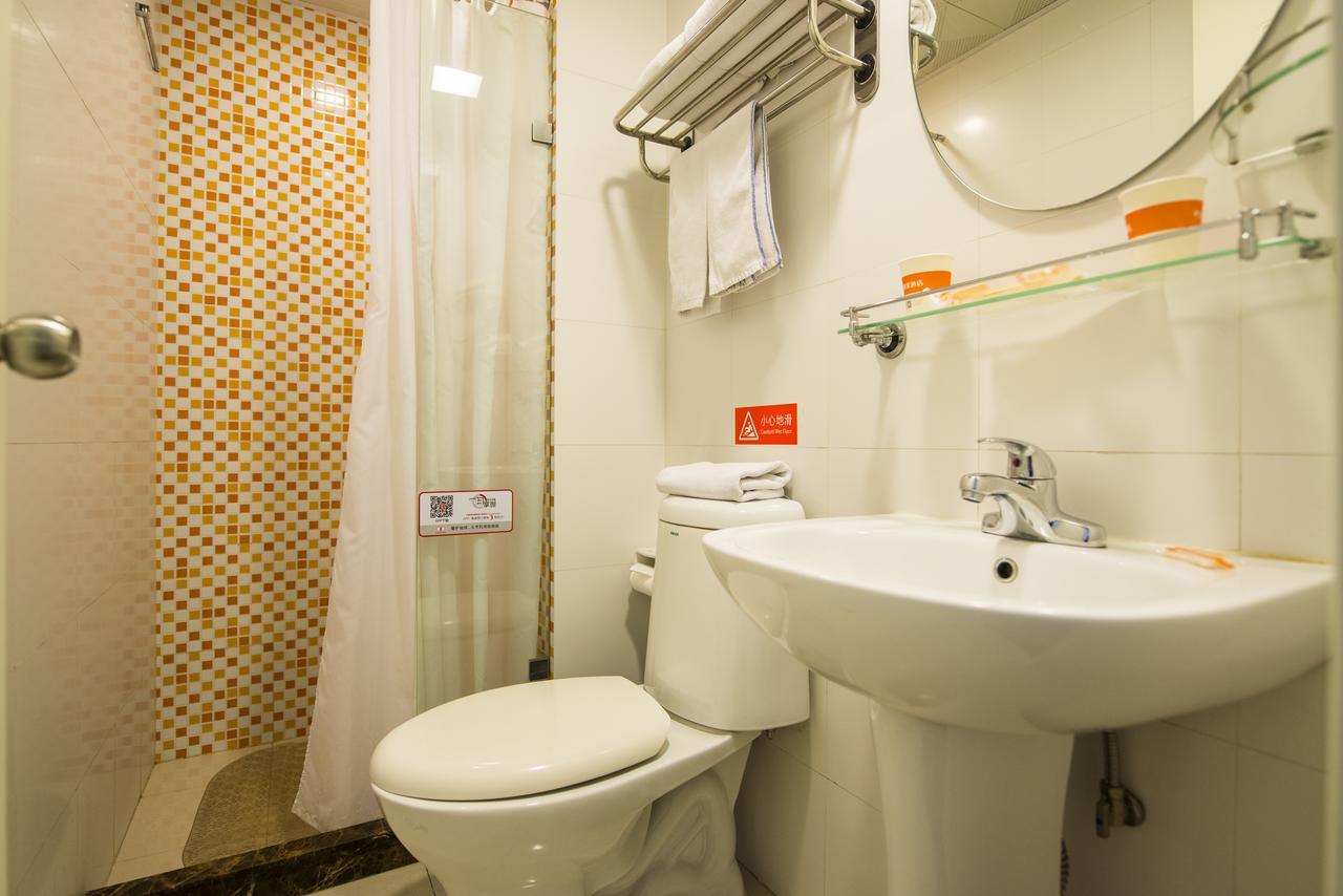 Home Inn Shanghai Lujiabang Road Metro Station Bagian luar foto